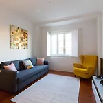 Avenida Charm Apartments
