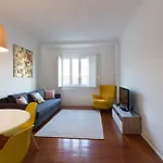 Avenida Charm Apartments