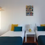 Avenida Charm Apartments