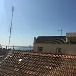 Guest Inn Bica Apartment