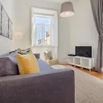 Guest Inn Bica Apartment