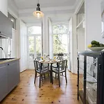 Lisbon Dreams Estrela Top Suites