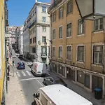Lovelystay - Downtown Cosy Wonder