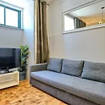 Arroios Market Apartment