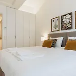 Trendy & Classic 2Bedroom Apartment