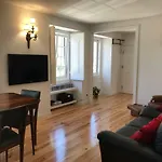 Lavra Tram Apartment
