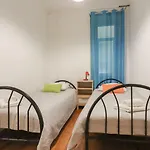 Ledi\'S Housing