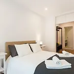 Three Bedroom Apartment In Historical Centre -Bairro Alto