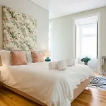 Joivy Deluxe 3Br Apt With Workspace By Figueira Sq And Rossio Subway
