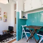 Cozy Flat Near Sao Bento Palace