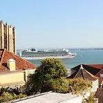 Casa Da Varanda Simpatica