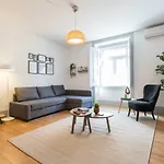 Flh Sao Bento Charming Flat