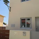 Be My Neighbour
