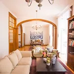 Classic Lisbon Downtown Apartment