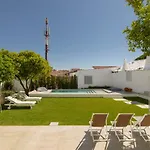 Dona Graca Lisbon Apartments