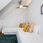 The Explorers Home - Sunny Stylish Family-Friendly Apartment