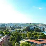 Lisbon Sky View 3Br Home + Near Airport + Free Parking