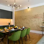 Joivy Gorgeous 3Br Home With Balcony Nearby Time Out Market