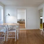Alfama Casa Amarela