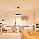 Penthouse With River View - Baixa Alfama