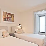 Penthouse With River View - Baixa Alfama
