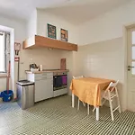 Aesthetic Riverview Apartment In Historical Lisbon