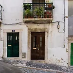 Altido Urban 1-Bed Flat With Workspace, Moments From Avenida Da Liberdade