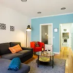 Altido Urban 1-Bed Flat With Workspace, Moments From Avenida Da Liberdade