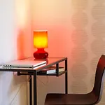 Altido Urban 1-Bed Flat With Workspace, Moments From Avenida Da Liberdade