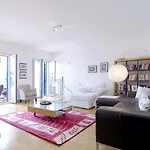 Flh - Restelo Spacious Duplex With View