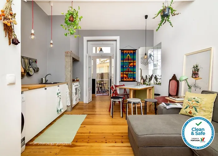 Whome | Graca Hippie Chic Apartment