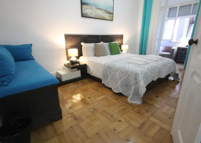 Ocean M1 R4 - Large Double Room With Shared Bathroom In City Center
