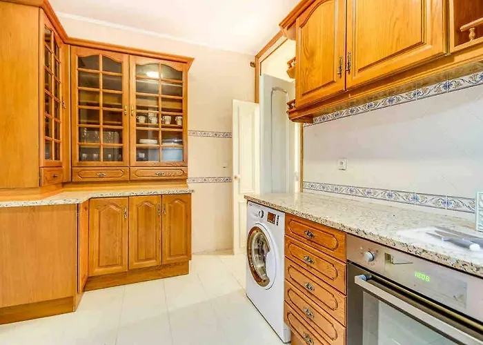 Spacious Apartment Alameda