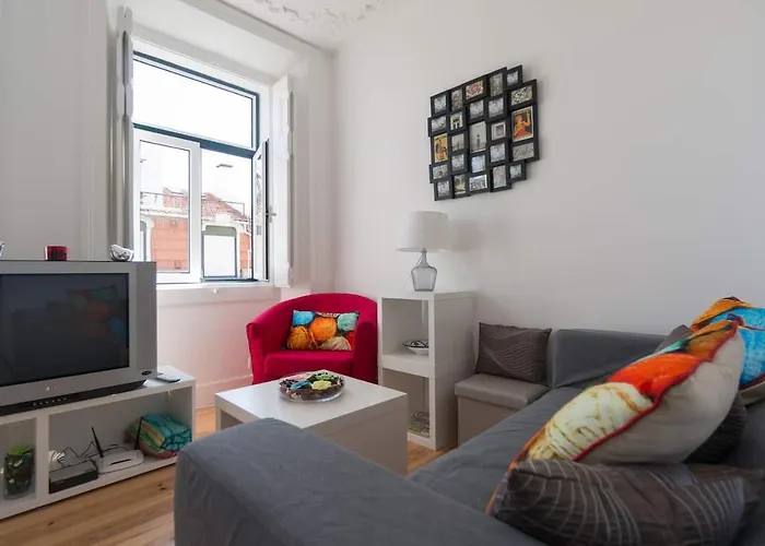 Charming Apartment In Lisbon Center- Checkinhome
