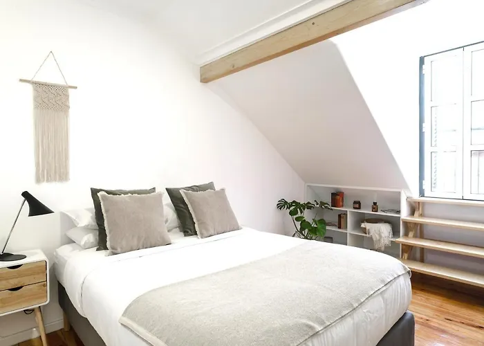 Charming Apartment- Authentic Experience In Graca