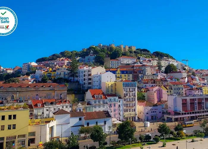 Castle View Apartment, Lisbon 1