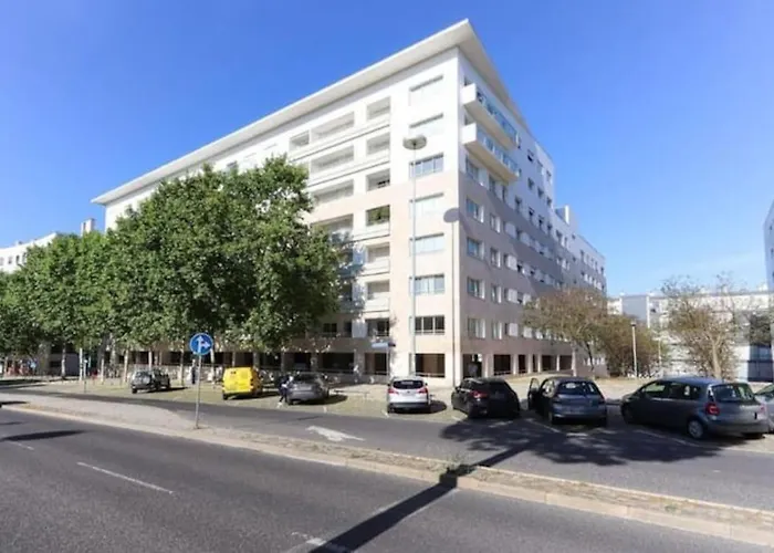 Parque Das Nacoes Central Flat W Parking