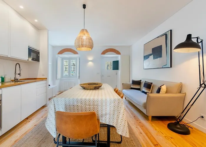 Your Dream Stay: Modern Amenities, Historic Charm