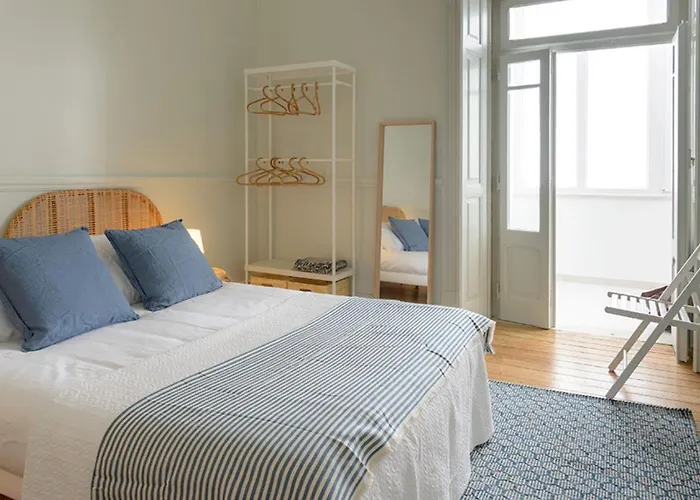 Lisbon Evergreen Apartment