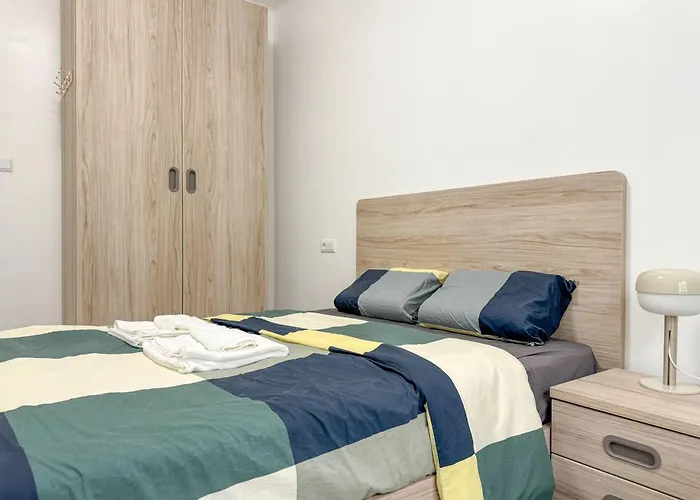 Double Bed Room In Arroios