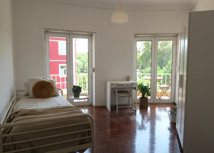 Lisbon Modern Suites - Top Floor