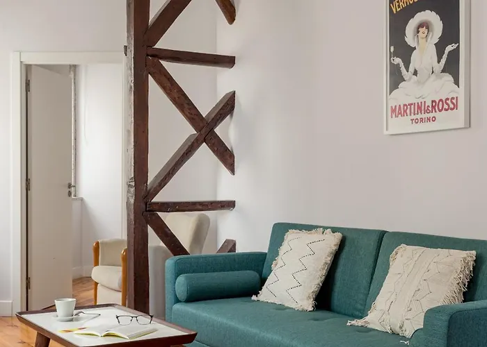 Joivy Inviting Flat Next To Carmo Convent