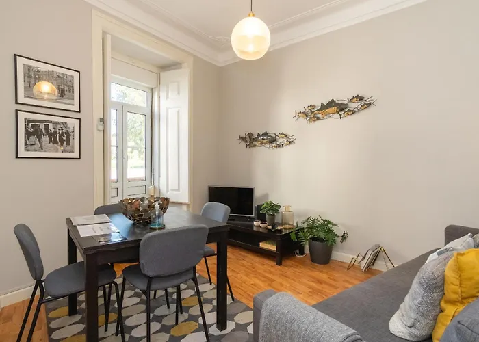 Monicas Apartment