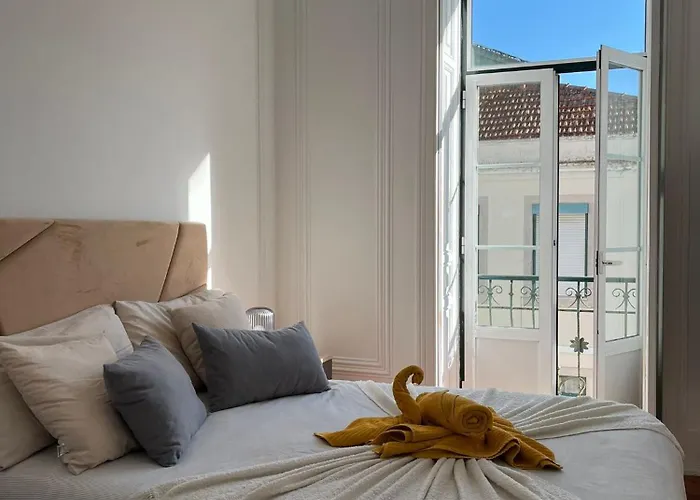 Garden Campo De Ourique Guest House - Hostel