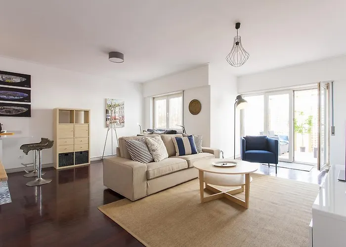 Joivy Superb 1-Bed Apt With Workspace And Terrace, Close To Avenida Da Liberdade