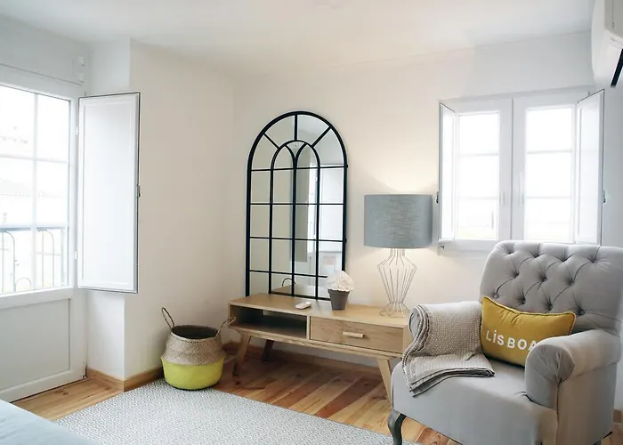 Alfama Apartment With River View