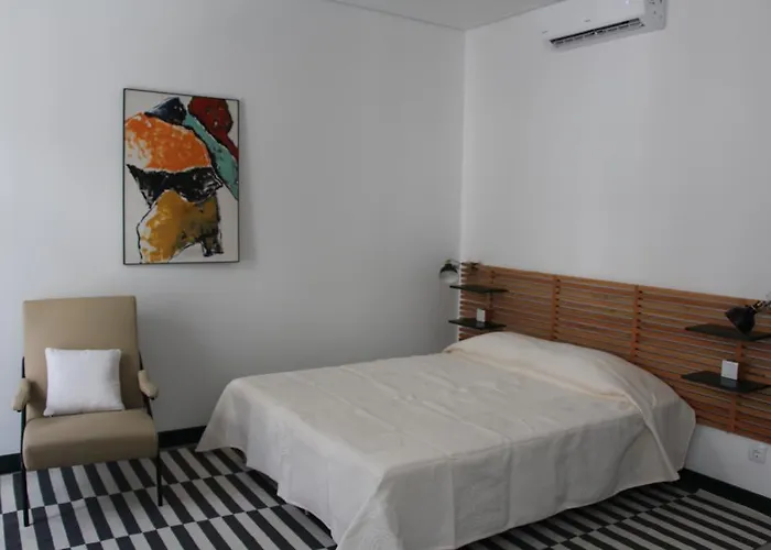 Dobairro Suites At Bairro Alto