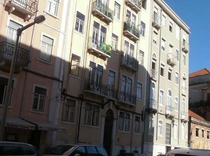 Ledi\'S Housing