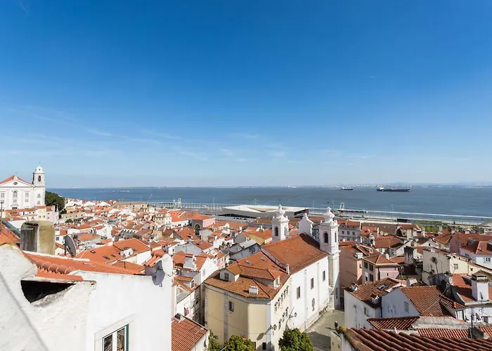 Alfama Loft Studio Loft Apartment W/ River View - By Lu Holidays