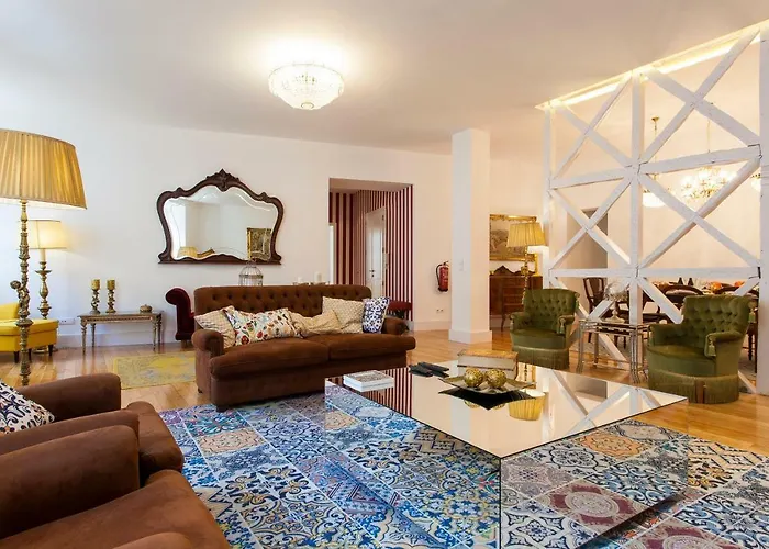 Chiado 4-Bedroom Flat